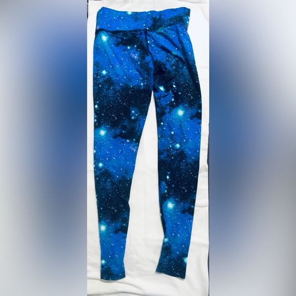 Pink Yoga Small Leggings Galaxy Print Blue Victoria’s Secret Active RARE - Picture 4 of 4